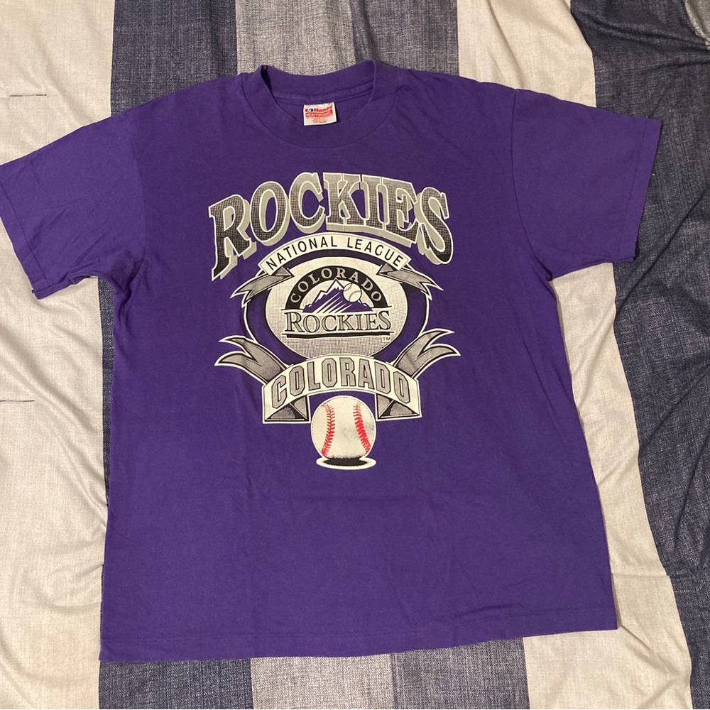 Vtg 90’s Colorado Rockies Mens Unisex T Shirt Sz L purple MLB